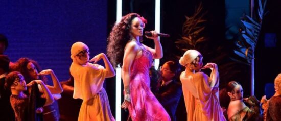 DJ Khaled, Bryson Tiller & Rihanna Perform ‘Wild Thoughts’ at Grammys 2018 [Video]