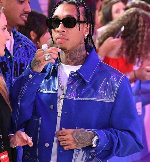 Tyga Dragged Out of Floyd Mayweather's Party, Pulls Out Gun