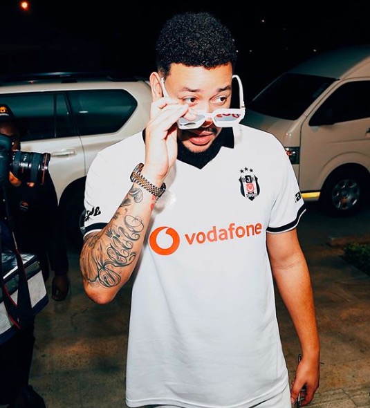 AKA Reacts As Burna Boy Sets To Perform In South Africa.