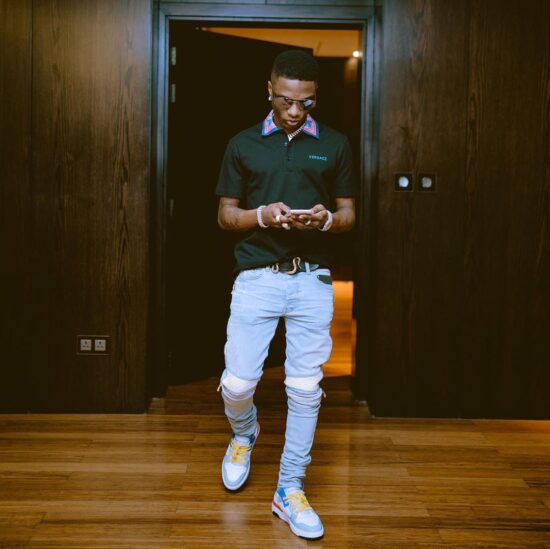 Nigerians React As Wizkid Hangs Out With Genevieve