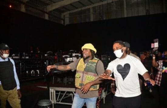 American Rapper, Wale joins Wizkid at his Lagos Concert