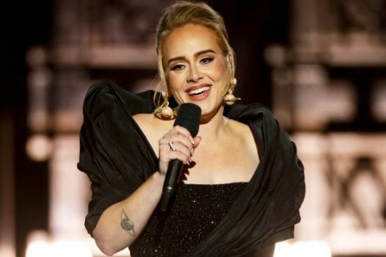 Adele sparks rumours of her engagement