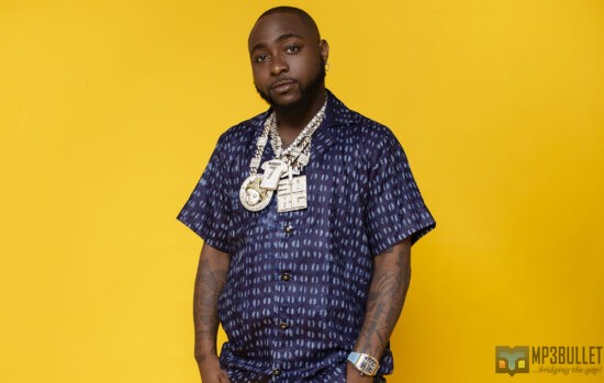 Check out the 7 Major times Davido gifted People Jewellery