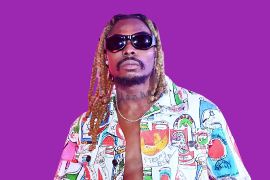 Asake gets social media buzzing with a hot new music snippet.