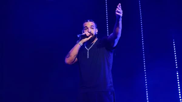 Drake Gifts Fan $50,000 For Spending Furniture Money To Attend His Shows