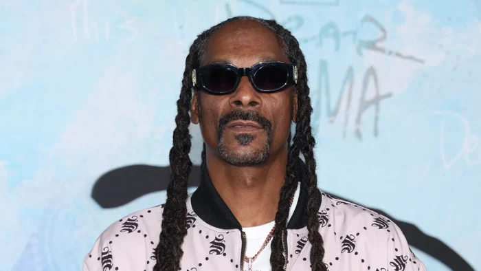 Reactions as Snoop Dogg reveals what he meant by'quitting smoking'