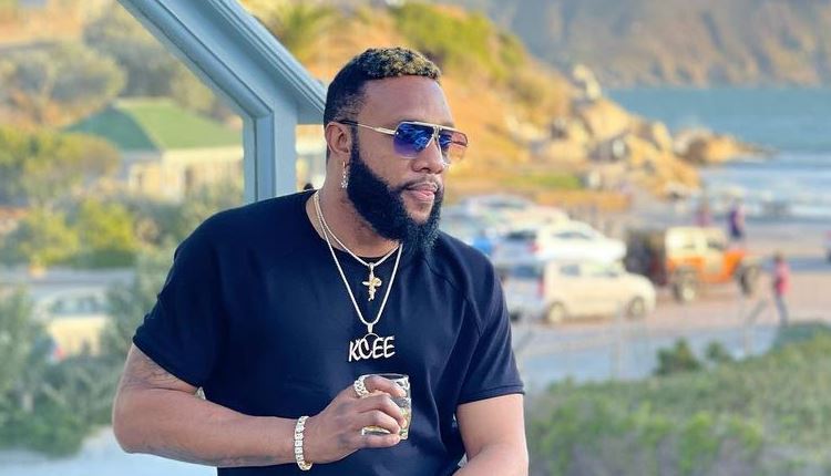 Kcee acquires new $250k diamond music spinning chain (Video)